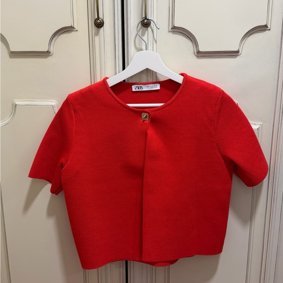 Zara Set Red Short Sleeve Sweater and Tank Top - Picture 4 of 8